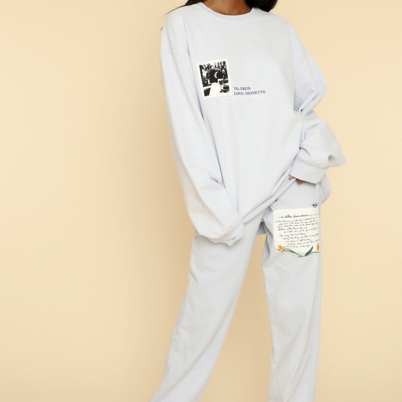 BOYS LIE SET SIZE SMALL PANTS AND TOP is OS - Picture 1 of 6